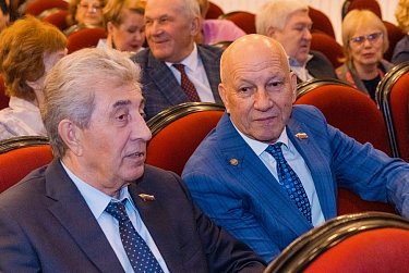 Сергей Грачев поздравил заслуженного деятеля искусств Бориса Хавторина с юбилеем